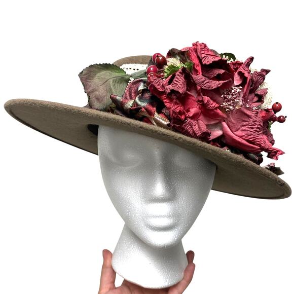 Linda Madden | Accessories | Vintage Linda Madden Womens  display picture 3